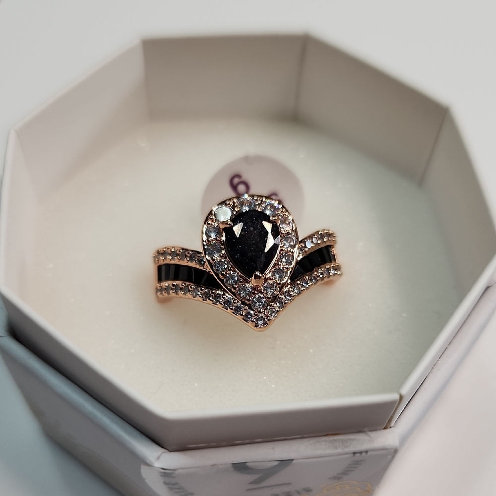 Bomb Party Ring Elegant Black and Gold Women's Ring Size 9